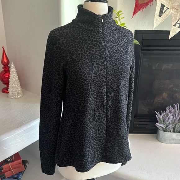 Super Cute Lucy 3/4 zip Workout Jacket Size Medium - Picture 1 of 5